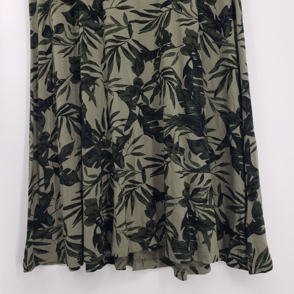 3/$25 Old Navy Tropical Palm Leaf Swing Dress M Short Sleeves A Line Olive Green - Picture 5 of 9